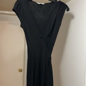 Diane von Furstenberg little black dress size 2, XS/S sheath wrap dress belted